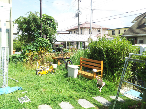 フェンスとウッドデッキを設置！使いやすくスッキリしたお庭に 1枚目